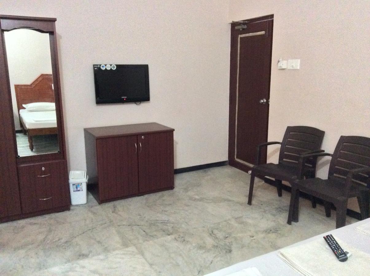 Sakthi Lodge Dharapuram Habitación foto
